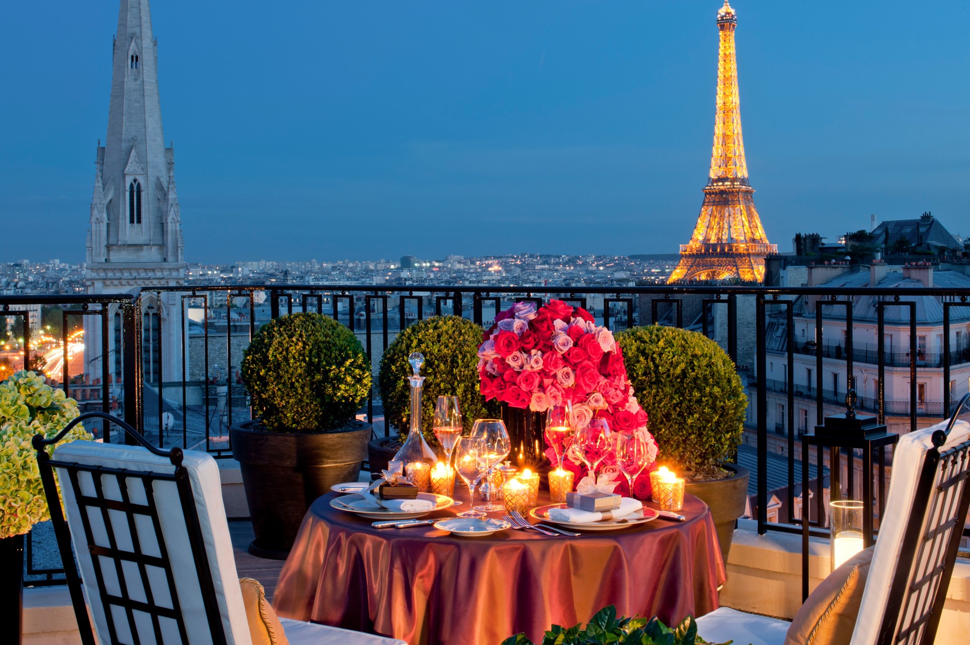 The Penthouse Terrace At The Four Seasons Hotel George V Paris Ryl Jets